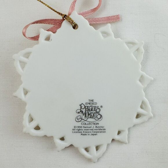 Precious Moments Jesus The Savior Is Born Snowflake Flat Ornament 1990 Enesco - Picture 2 of 3
